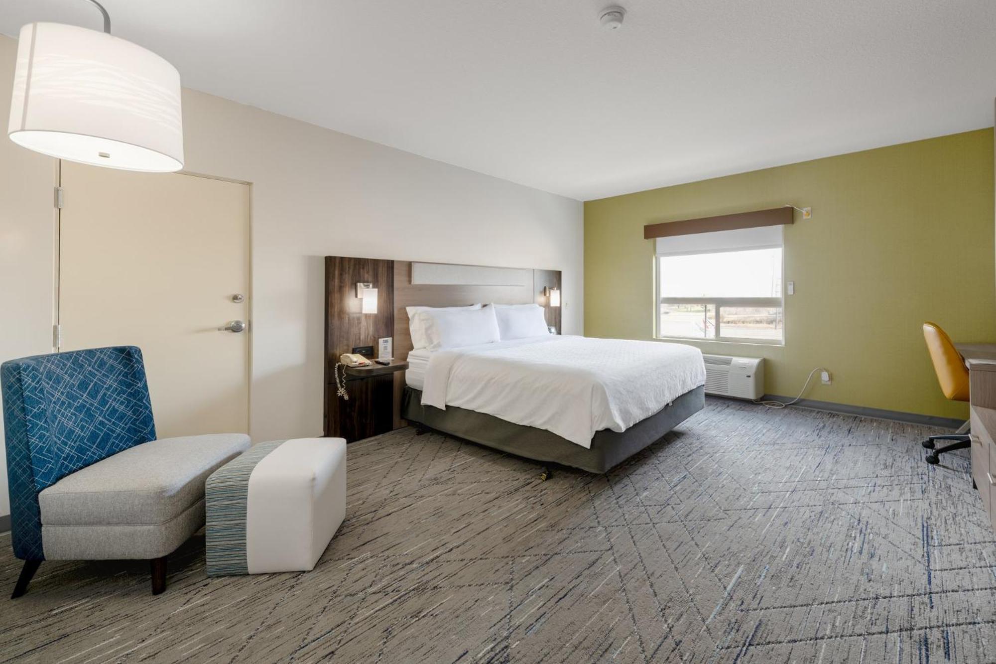 Holiday Inn Express Hotel & Suites-Edmonton South By Ihg Exterior foto