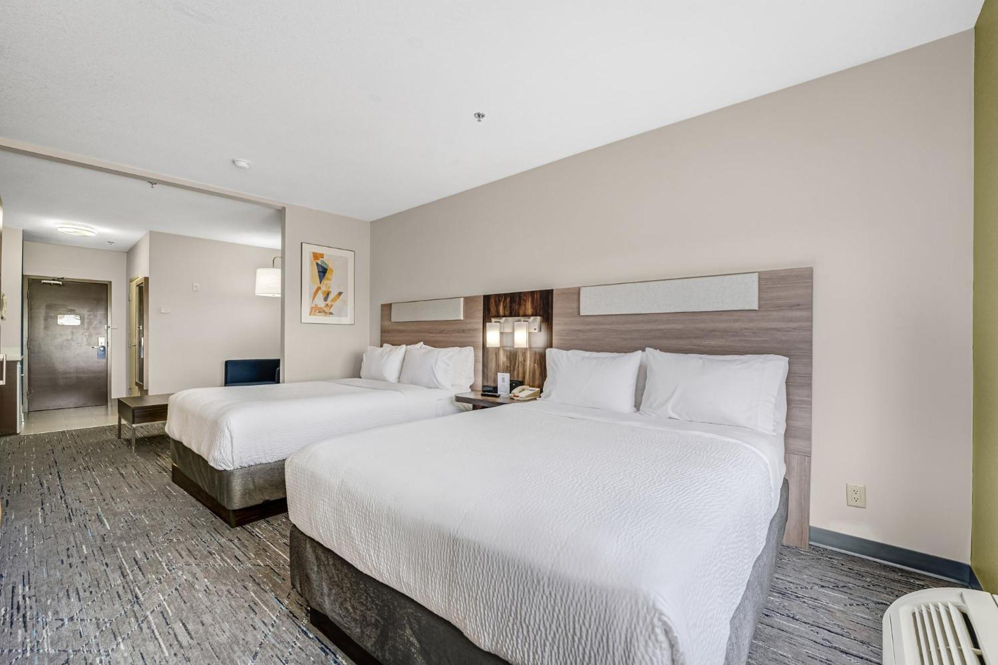 Holiday Inn Express Hotel & Suites-Edmonton South By Ihg Exterior foto