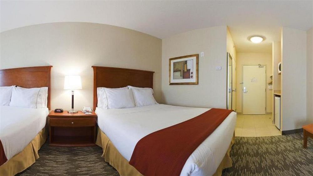 Holiday Inn Express Hotel & Suites-Edmonton South By Ihg Exterior foto